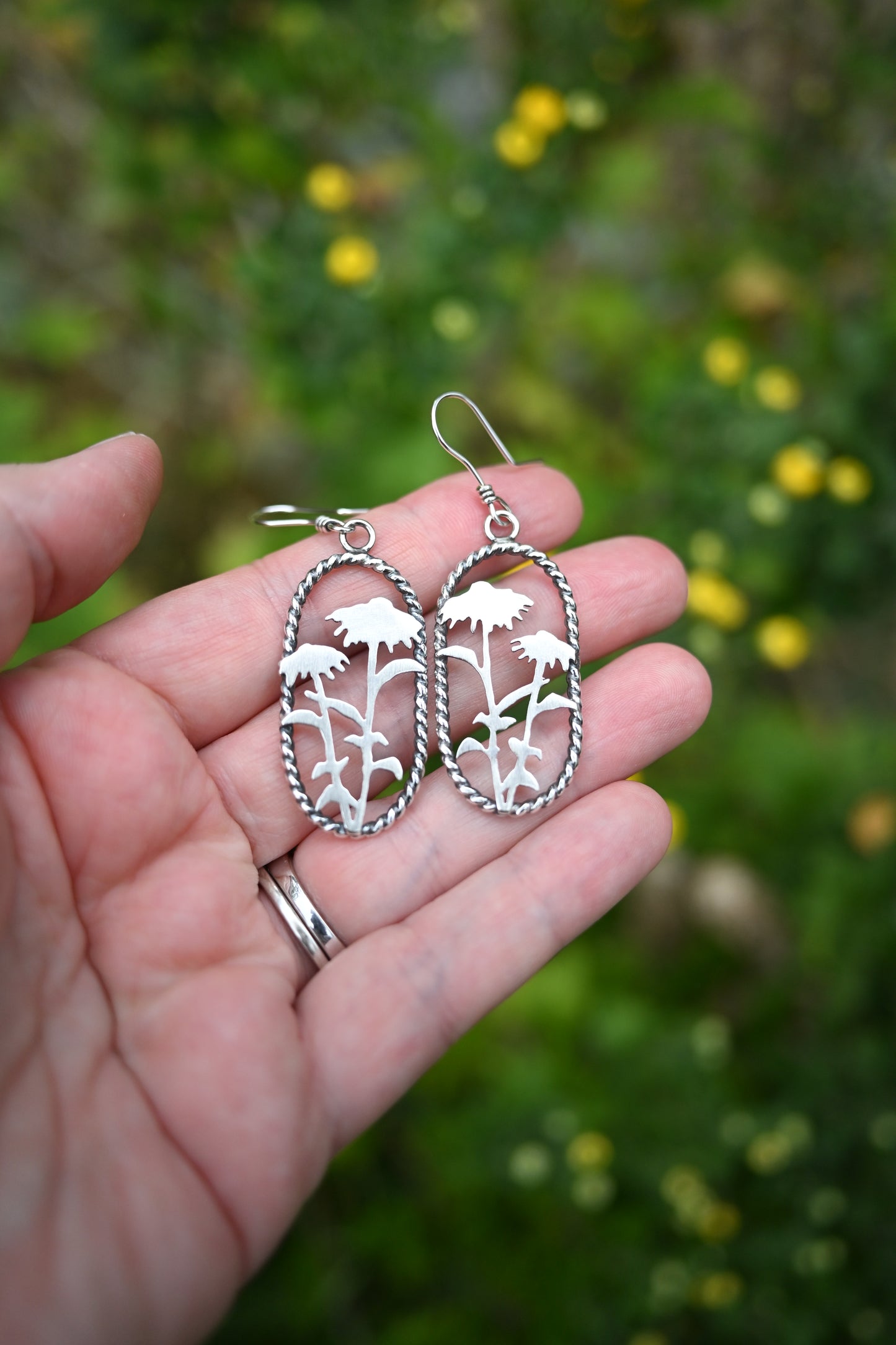 Daisy Hoop Earrings