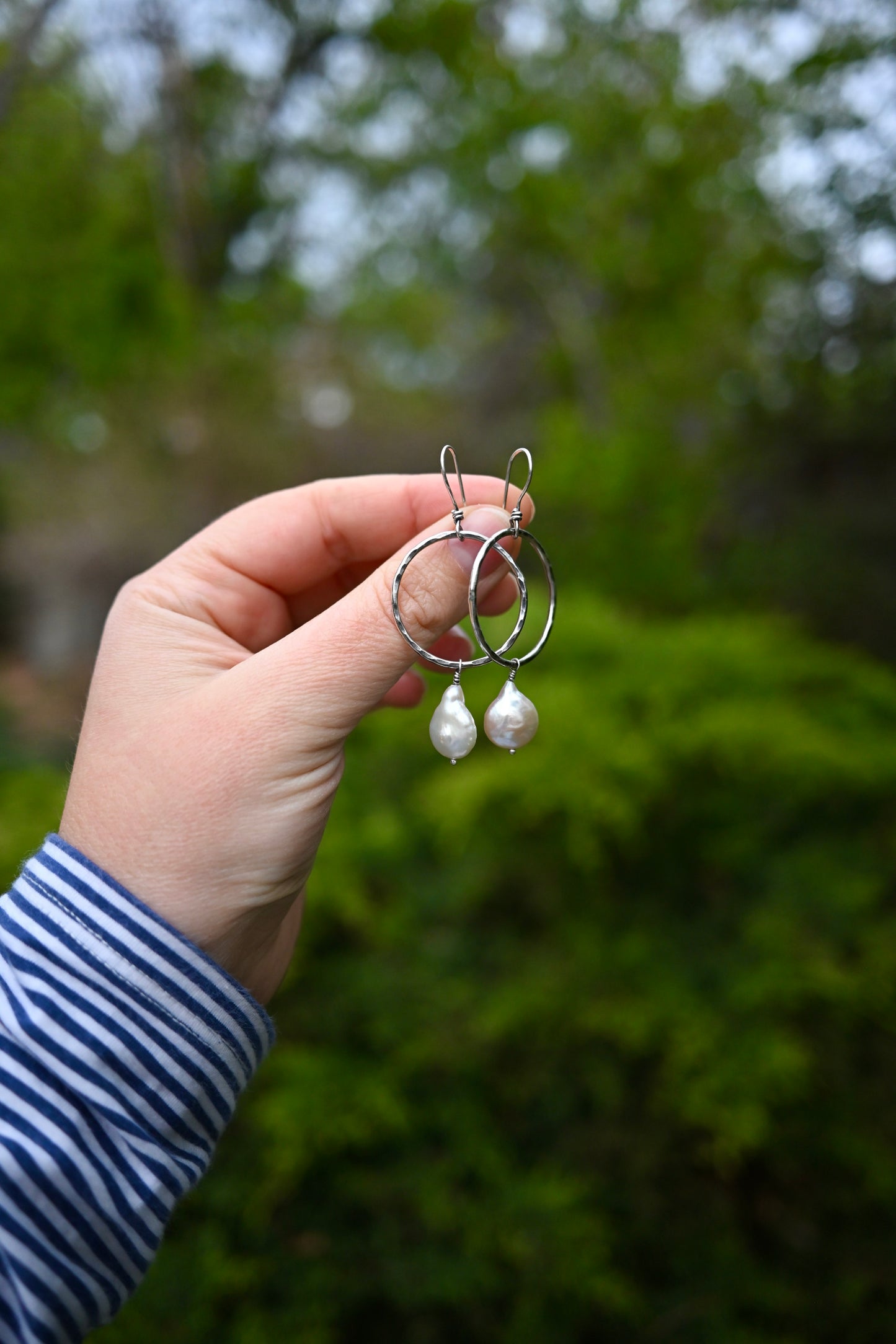 Freshwater Pearl + Hammered Hoop Earrings