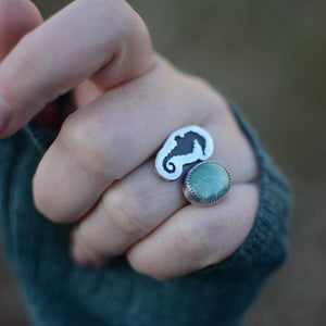 Seahorse + Turquoise Split Shank Ring - Size 8