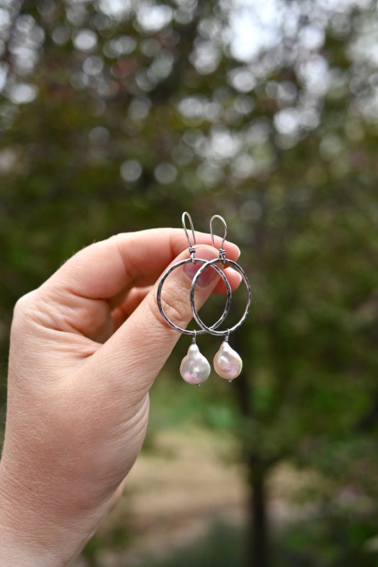 Freshwater Pearl + Hammered Hoop Earrings