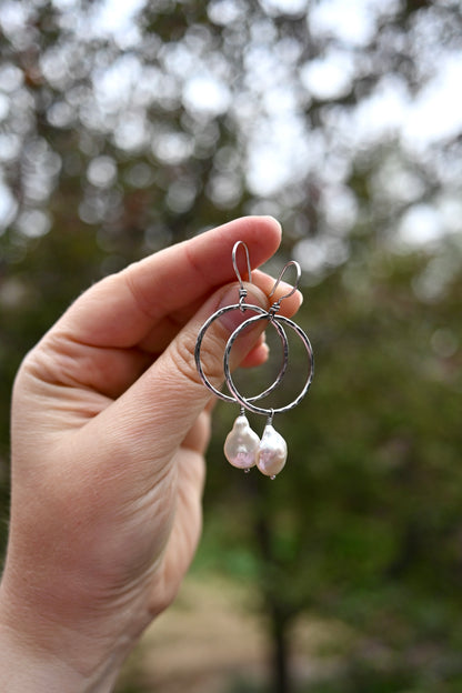 Freshwater Pearl + Hammered Hoop Earrings
