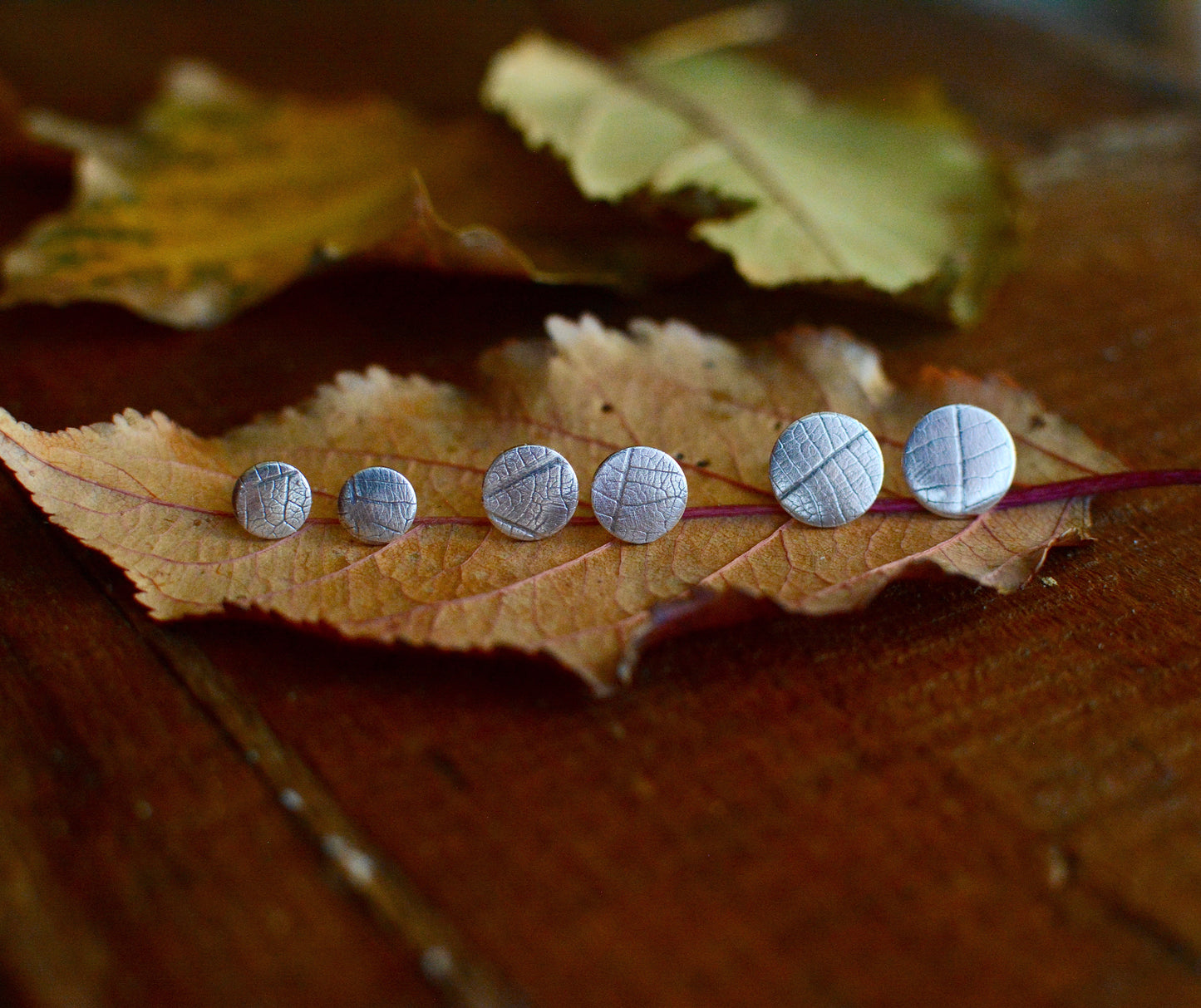 Round Leaf Stud Earrings